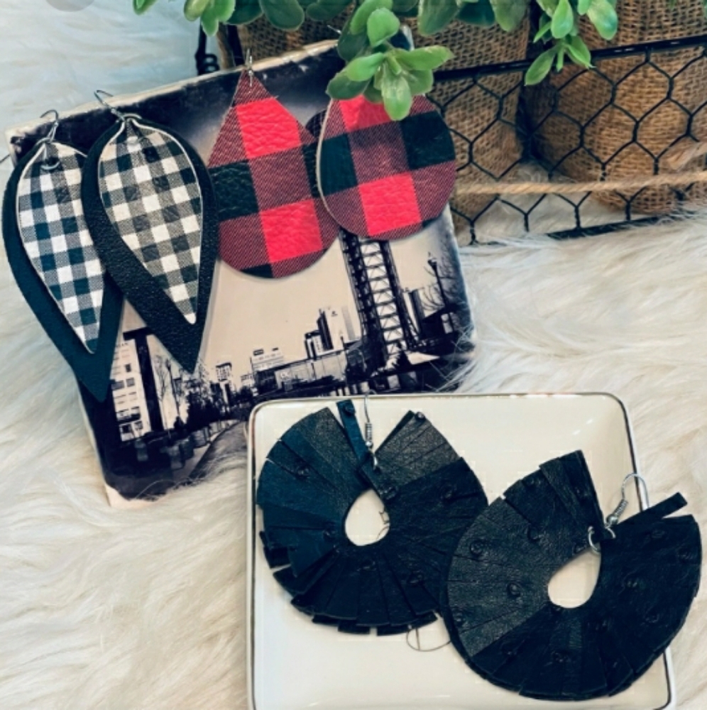 Plaid and Black Faux Leather Earrings Set